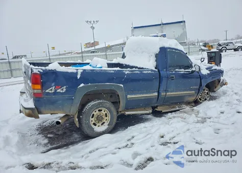 2001 Chevrolet Silverado K2500 Heavy Duty z USA, uszkodzony, nr VIN 1GCHK24U11E194645